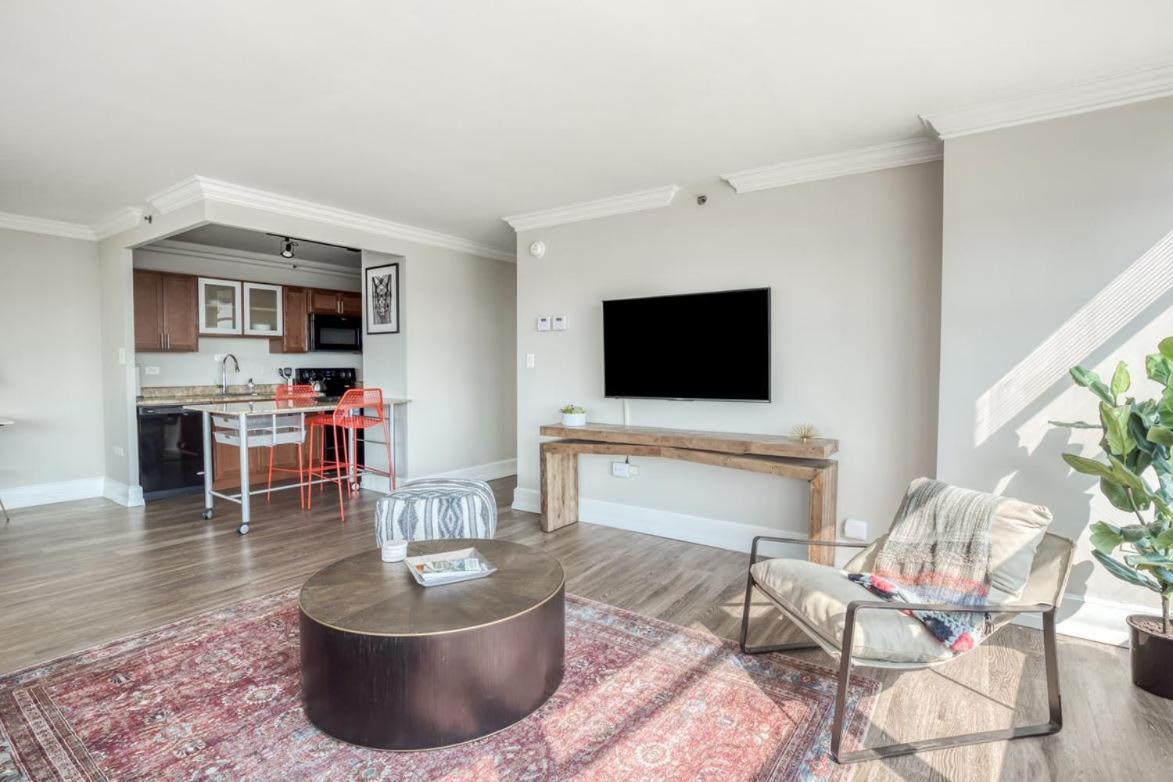 Cozysuites 800 Tower 1Br With Gym! 10 لويفيل المظهر الخارجي الصورة