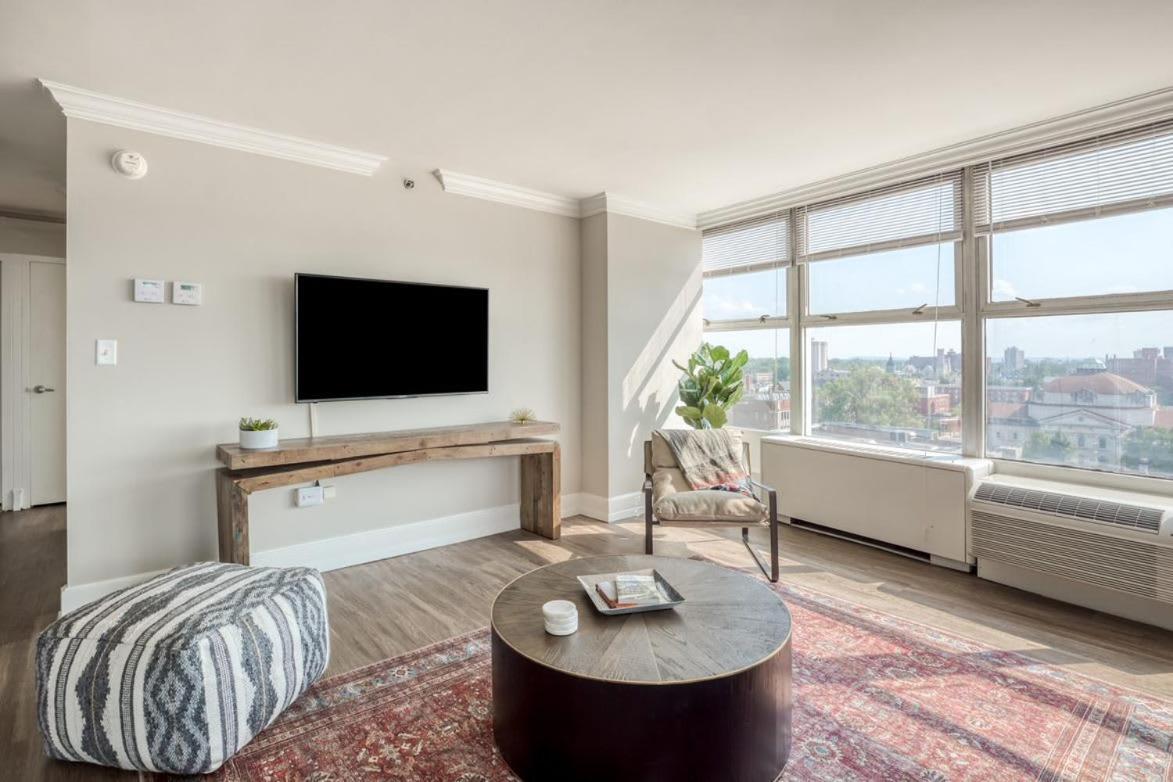 Cozysuites 800 Tower 1Br With Gym! 10 لويفيل المظهر الخارجي الصورة